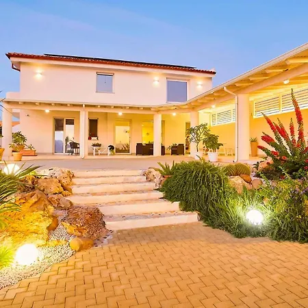 Villa Pomelia By Xenia Sicily Marsala