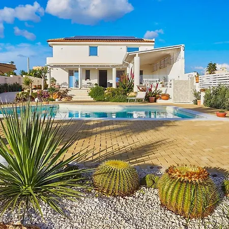 Villa Pomelia By Xenia Sicily